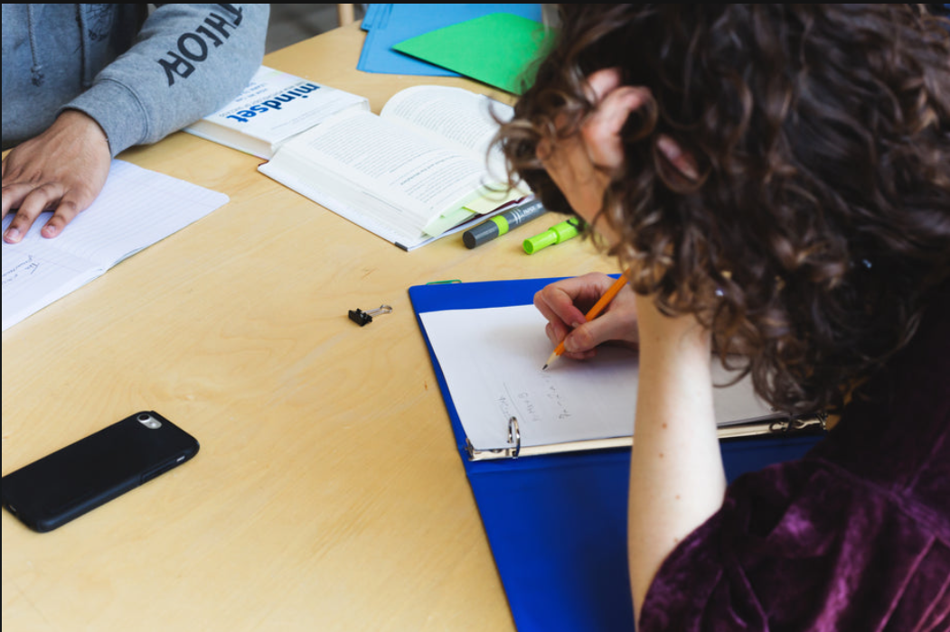 Recht für Schüler, Auszubildende und BWL-Studenten